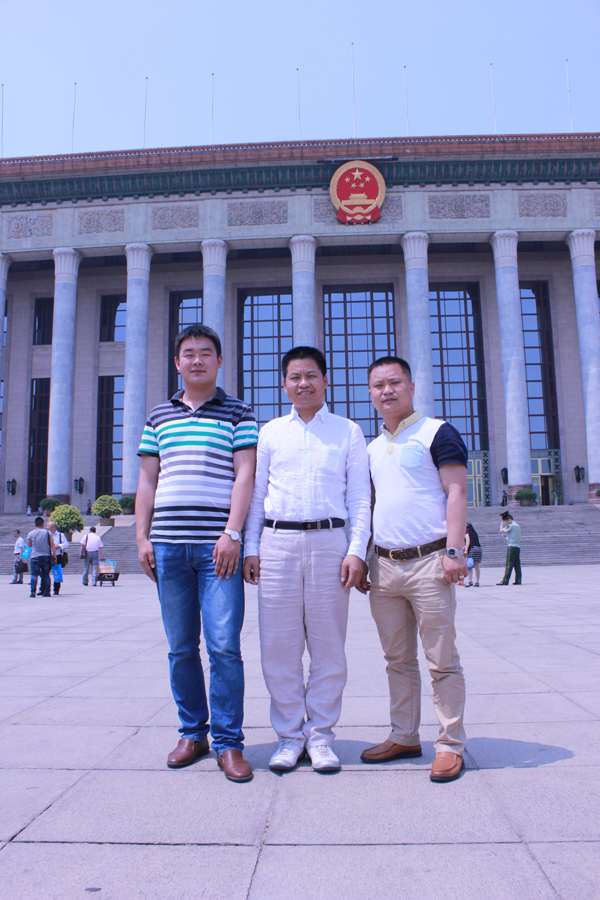 安邦集團(tuán)董事長(zhǎng)李貽連應(yīng)邀出席電供暖專業(yè)委員會(huì)成立大會(huì)(圖4)